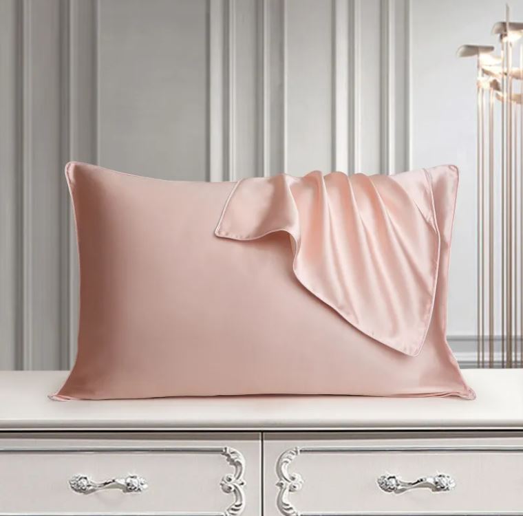 Lumé Cloud — Mulberry Silk Pillowcase