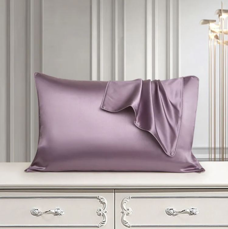 Lumé Cloud — Mulberry Silk Pillowcase