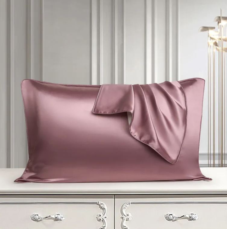 Lumé Cloud — Mulberry Silk Pillowcase