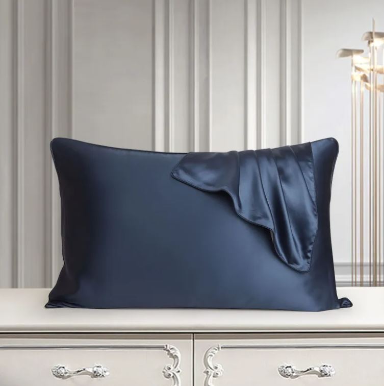 Lumé Cloud — Mulberry Silk Pillowcase